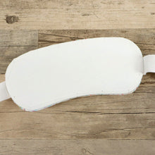 画像をギャラリービューアに読み込む, 【 ソフト 帯まくら 紐付き】カラフル梅柄 日本製 ベージュ 梅づくし レトロ 帯枕 柄付き 着付け初心者 着物まくら 晴れの日 お太鼓結び 礼装 おしゃれ 便利小物 着付小物 和装小物
