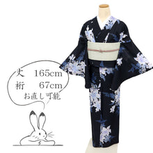 画像をギャラリービューアに読み込む, 【中古】長尺 洗える夏着物 小紋 『組曲』萩とカサブランカ 紺色 化繊着物 カジュアル 身丈165cm 裄丈67cm KA7-71
