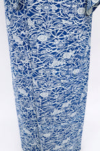 画像をギャラリービューアに読み込む, 【中古】綿絽 木綿 浴衣 芝草に菊牡丹 ブルー バチ衿 身丈158cm 裄丈63.5cm 木綿着物 KA9-8

