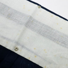 画像をギャラリービューアに読み込む, 【中古】特選浴衣 しじら織り 綿麻 流水に肩車菊花模様抜染 濃紺 カジュアル 身丈157cm 裄丈62cm 単衣着物 KA9-9
