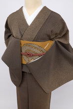 画像をギャラリービューアに読み込む, 【中古】長尺 小紋 大小霰のグラデーションのライン カジュアル 濃茶 身丈173cm 裄丈68cm 袷正絹着物 KC4-42
