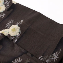 画像をギャラリービューアに読み込む, 【中古】長尺 洗える夏着物 小紋 ブランド『古今』エ霞笹桜 濃茶 化繊着物 カジュアル 身丈162.5cm 裄丈66cm KC7-53
