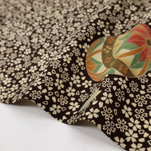 画像をギャラリービューアに読み込む, 【中古】長尺 洗える夏着物 小紋 細やか桜に手毬 濃茶色 化繊着物 ポリエステル カジュアル 身丈164cm 裄丈67cm KC7-77
