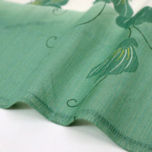 画像をギャラリービューアに読み込む, 【中古】長尺 夏着物『綿絽』小紋 ラインぼかしに花葉 カジュアル 白×緑 身丈165.5cm 裄丈67.5cm 木綿浴衣 KG7-60
