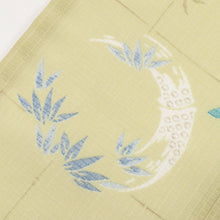 画像をギャラリービューアに読み込む, 【中古】洗える夏着物『紅梅』小紋 格子に桜笹竹の丸 カジュアル 木蘭色 身丈157cm 裄丈66cm 化繊着物 KG7-63
