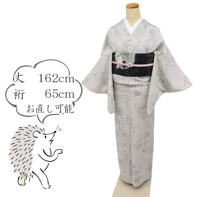 【中古】単衣 小紋 松稲穂に舞蝶夾竹桃飾り紐 淡いグレージュ カジュアル 身丈162cm 裄丈65cm 正絹着物 KH5-41