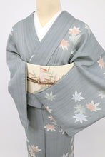 画像をギャラリービューアに読み込む, 【中古】 洗える夏着物 小紋 舞う紅葉 ブルーグレー 化繊着物 カジュアル 身丈161cm 裄丈61cm KH7-40
