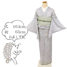 画像をギャラリービューアに読み込む, 【中古】長尺 洗える夏着物『絽』小紋 花唐草模様 カジュアル 淡いグレー 身丈164cm 裄丈65cm 化繊着物 KH7-67
