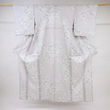 画像をギャラリービューアに読み込む, 【中古】長尺 洗える夏着物『絽』小紋 花唐草模様 カジュアル 淡いグレー 身丈164cm 裄丈65cm 化繊着物 KH7-67
