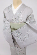 画像をギャラリービューアに読み込む, 【中古】長尺 洗える夏着物『絽』小紋 花唐草模様 カジュアル 淡いグレー 身丈164cm 裄丈65cm 化繊着物 KH7-67
