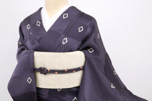 画像をギャラリービューアに読み込む, 【中古】長尺 特選 小紋 小さな菱模様 黒紅色 カジュアル 市松地紋 身丈160cm 裄丈63.5cm 袷正絹着物 KP3-5
