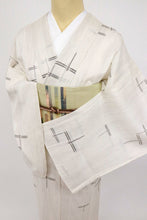 画像をギャラリービューアに読み込む, 【中古】洗える夏着物 小紋 かすれ縞にとんぼの舞姿 カジュアル 白 身丈157cm 裄丈61.5cm 化繊着物 KS7-41
