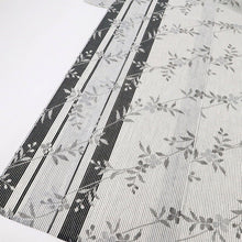 画像をギャラリービューアに読み込む, 【中古】長尺 洗える夏着物 小紋 縞に植物ライン カジュアル 白黒モノトーン 身丈163cm 裄丈62.5cm 化繊 KS7-59
