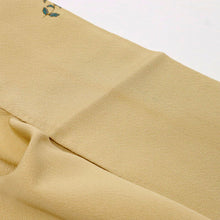 画像をギャラリービューアに読み込む, 【中古】長尺 特選 小紋 小さな花唐草模様 飴色ベージュ カジュアル 身丈163.5cm 裄丈65.5cm 袷正絹着物 KY2-8
