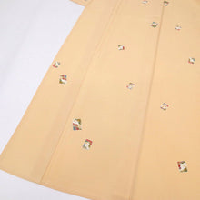 画像をギャラリービューアに読み込む, 【中古】長尺 単衣 小紋 小さな色紙に金彩道長取り オレンジ色 カジュアル 身丈168.5cm 裄丈66.5cm 正絹着物 KY5-3

