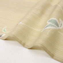 画像をギャラリービューアに読み込む, 【中古】洗える夏着物 小紋 野草に蝶の舞姿 カジュアル 白橡色淡いベージュ 身丈160cm 裄丈64.5cm 化繊 KY7-100
