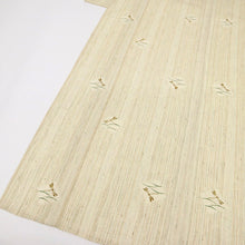 画像をギャラリービューアに読み込む, 【中古】洗える♪単衣着物 小紋 点描の縞にとんぼ 鳥の子色 カジュアル 作家落款有 身丈166.5cm 裄丈71cm 化繊着物 KY7-124
