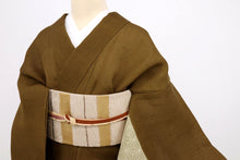 画像をギャラリービューアに読み込む, 【中古】長尺 夏着物『紗紬』付下げ 横段に麻の葉刺子刺繍 セミフォーマル 茶 身丈166cm 裄丈69cm 正絹着物 MC5-6
