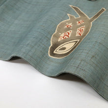 画像をギャラリービューアに読み込む, 【中古】夏の麻 名古屋帯 作家物 型絵染 魚の姿 落款有 カジュアル 青鈍色 長さ364.5cm 帯巾31cm 着物 NG5-48
