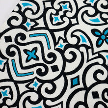 画像をギャラリービューアに読み込む, 【中古】特選 名古屋帯 アラベスク文様鮮やか唐草柄 白地 カジュアル 長さ368cm 帯巾31.5cm 正絹着物 NS10-1
