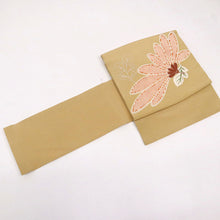 画像をギャラリービューアに読み込む, 【中古】作り帯 名古屋帯 菊の花に小さな鹿の子模様 カジュアル ベージュちりめん地 帯巾30.5cm 正絹着物 NY10-16
