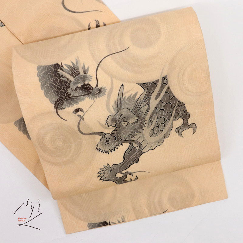 【中古】夏 名古屋帯 紋絽 舞風と龍 肌色 カジュアル 牡丹格子地紋 長さ367.5cm 帯巾30.5cm 正絹着物 NY5-50