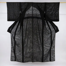 画像をギャラリービューアに読み込む, 【中古】長尺 希少『紗袷』小紋 角散らしのゆらぎと植物の縞 カジュアル 黒 身丈168cm 裄丈67cm 正絹着物 SB8-3
