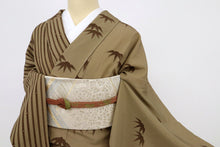 画像をギャラリービューアに読み込む, 【未使用品】長尺『撫松庵』洗える♪単衣着物 カジュアル 付下げ 竹縞に雀 身丈166.5cm 裄丈68cm 化繊 SC9-2
