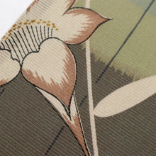 画像をギャラリービューアに読み込む, 【中古】洗える夏着物 付下げ小紋『絽』 縞クレマチス 濃淡グリーン 化繊着物 カジュアル 身丈161cm 裄丈65.5cm SG9-3
