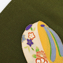 画像をギャラリービューアに読み込む, 【中古】長尺 付下げ 彩りぽっくり下駄 濃緑 セミフォーマル ちりめん地 身丈172.5cm 裄丈68.5cm 袷正絹着物 SG9-8
