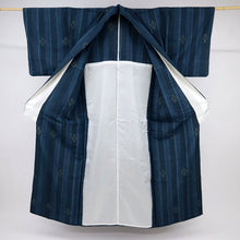 画像をギャラリービューアに読み込む, 【中古】長尺 単衣 紬 細やか縞に絣模様 濃淡紺色 カジュアル 身丈165.5cm 裄丈68cm 単衣着物 TA5-12

