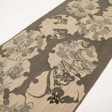 画像をギャラリービューアに読み込む, 【新品】 反物 『竺仙』 松煙染小紋 雪輪に植物 カジュアル グレー長さ12m 反巾38cm 綿100％ 木綿着物 夏着物浴衣 きもの 和装 反24-152
