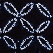 画像をギャラリービューアに読み込む, 手しぼり 浴衣反物 シンプル七宝繋 濃紺 カジュアル 木綿 夏着物 お仕立て可 和装 絞り きもの 反25-150
