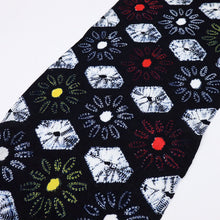 画像をギャラリービューアに読み込む, 手しぼり 浴衣反物 亀甲繋ぎ花模様 濃紺 木綿 反巾36cm カジュアル お仕立可 夏着物 反25-178
