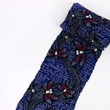 画像をギャラリービューアに読み込む, 手しぼり 浴衣反物 流水にとんぼ 濃淡紺色 カジュアル 木綿 夏着物 お仕立て可 和装 絞り きもの 反25-56
