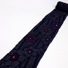 画像をギャラリービューアに読み込む, 手絞り 浴衣反物『本場有松しぼり』彩りの花模様 濃紺 カジュアル 木綿 夏着物 お仕立て可 和装 絞り きもの 反25-71
