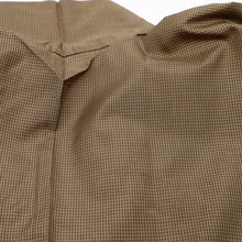 画像をギャラリービューアに読み込む, 【中古】単衣『本場縞大島』紬 みじん格子縞模様 濃淡茶 証紙有 カジュアル 作家落款有 身丈162cm 裄丈68cm 正絹着物 TC6-4
