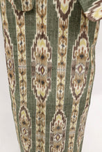 画像をギャラリービューアに読み込む, 【中古】単衣 本場結城紬【奥庄】謹製 民族柄縞 グリーン ふだん着物洗替えに♪ カジュアル 身丈160.5cm 裄丈69cm 正絹 TG12-8
