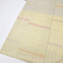 画像をギャラリービューアに読み込む, 【中古】長尺 紬 訪問着 横段 細やか格子柄 浅黄色 カジュアル 身丈167cm 裄丈66cm 袷正絹着物 TY10-1
