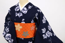 画像をギャラリービューアに読み込む, 【新品】しぼり 浴衣 長尺 あさがおの花模様 カジュアル 濃紺 身丈165.5cm 裄丈70.5cm 木綿着物 UA8-14
