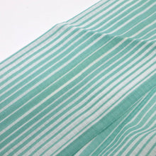 画像をギャラリービューアに読み込む, 【中古】洗える夏着物 紅梅小紋 爽やか縞模様 カジュアル グリーン×白 身丈161.5cm 裄丈66.5cm 化繊着物 UG5-40
