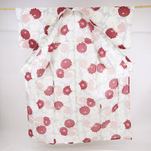 画像をギャラリービューアに読み込む, 【新品】洗える♪浴衣 長尺『三松』菊づくし 淡灰 カジュアル 化繊 身丈169cm 裄丈67.5cm 夏着物 UH5-5
