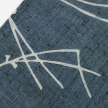 画像をギャラリービューアに読み込む, 【中古】浴衣 綿紬 シンプルこぼれ松葉 灰青 カジュアル 木綿 身丈161.5cm 裄丈67cm 夏着物 UH8-13
