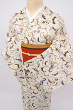 画像をギャラリービューアに読み込む, 【中古】長尺 綿紅梅浴衣 榎本謹製 彩りの花唐草 クリーム色 身丈163cm 裄丈69cm 木綿着物 UY9-1
