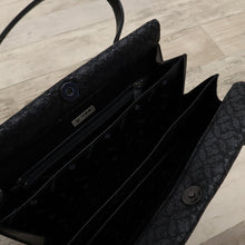 画像をギャラリービューアに読み込む, 【中古】印傳屋 和装バッグ 黒鹿革×黒漆 花雲菱風 冠婚葬祭 着物に合わせ z4-39
