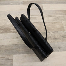 画像をギャラリービューアに読み込む, 【中古】印傳屋 和装バッグ 黒鹿革×黒漆 花雲菱風 冠婚葬祭 着物に合わせ z4-39
