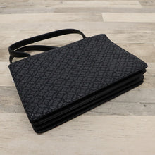 画像をギャラリービューアに読み込む, 【中古】印傳屋 和装バッグ 黒鹿革×黒漆 花雲菱風 冠婚葬祭 着物に合わせ z4-39
