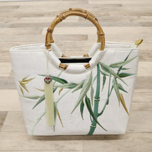 画像をギャラリービューアに読み込む, 【未使用品】和装バッグ ホワイト 刺繍 竹と笹の葉 バンブー竹ハンドル 白 着物に合わせ z7-15 リサイクル着物 訪問着 付下げ 結婚式 披露宴 パーティ 式典 祝事 お宮参り リユース 古着 アウトレット
