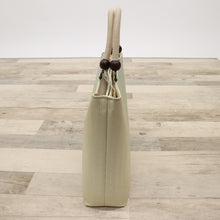 画像をギャラリービューアに読み込む, 【新品】和装バッグ 淡いグリーン×ベージュ 麻の葉地紋 桜の花びら模様 着物に合わせ z7-19 リサイクル着物 訪問着 付下げ 結婚式 披露宴 パーティ 式典 祝事 お宮参り リユース 古着 アウトレット
